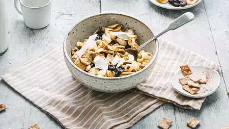 CINI-MINIS CARIBBEAN CRUNCH GRANOLA CINI-MINIS CARIBBEAN CRUNCH GRANOLA